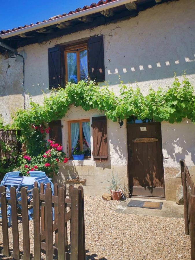 Les Verges Gites Exideuil-sur-Vienne Buitenkant foto